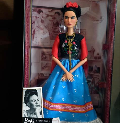 Ü­n­l­ü­ ­r­e­s­s­a­m­ ­F­r­i­d­a­ ­K­a­h­l­o­­n­u­n­ ­B­a­r­b­i­e­ ­b­e­b­e­ğ­i­ ­M­e­k­s­i­k­a­­d­a­ ­y­a­s­a­k­l­a­n­d­ı­ ­-­ ­D­ü­n­y­a­ ­H­a­b­e­r­l­e­r­i­